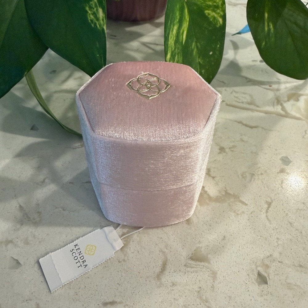 Kendra Scott Blush Pink Velvet Hexagon Jewelry Box